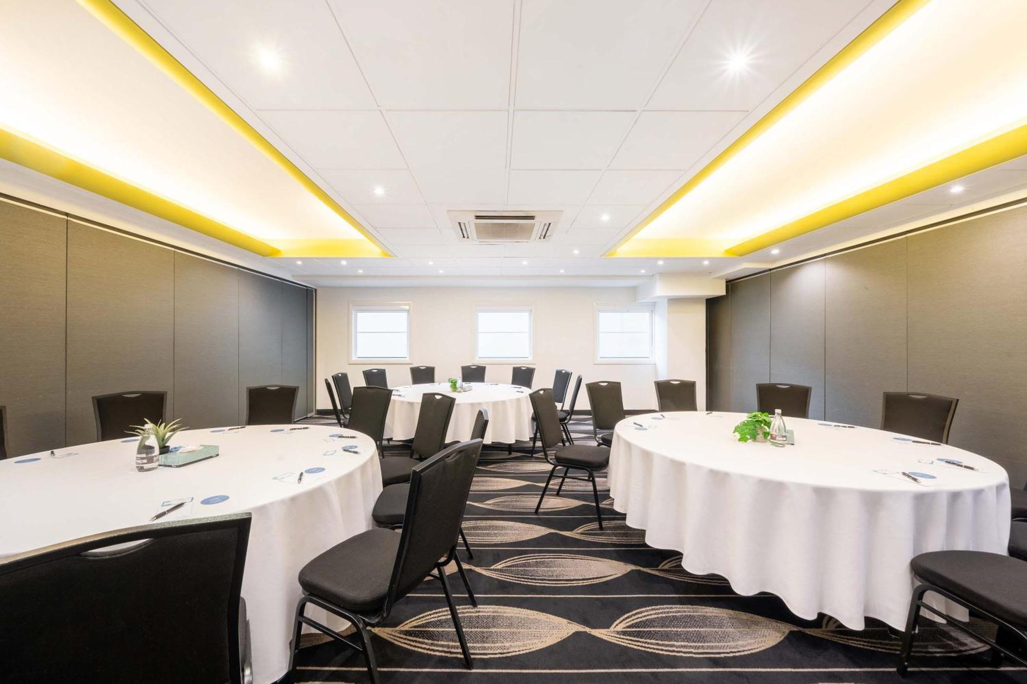 Mantra On Northbourne Aparthotel Canberra Ngoại thất bức ảnh
