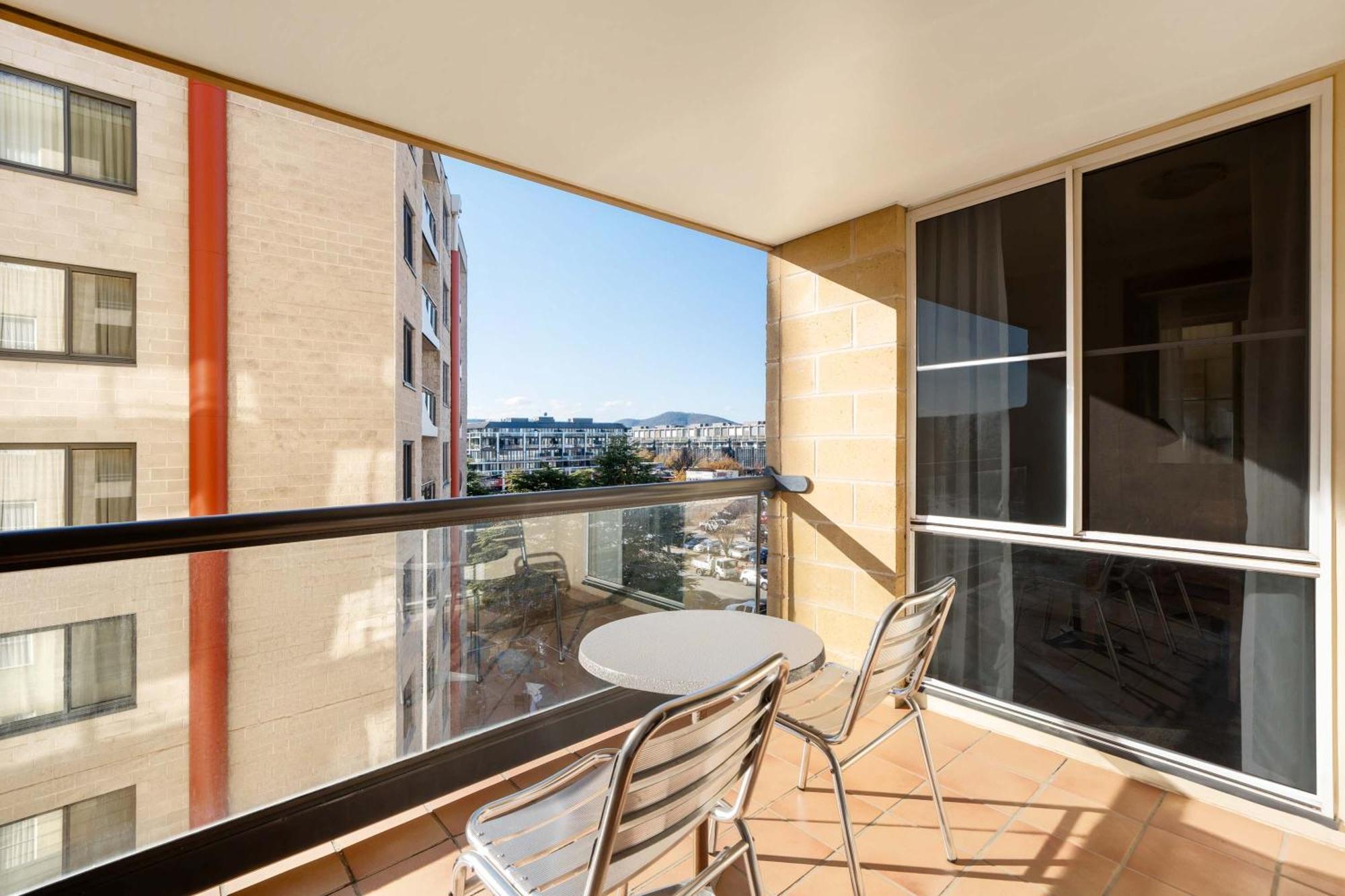 Mantra On Northbourne Aparthotel Canberra Ngoại thất bức ảnh